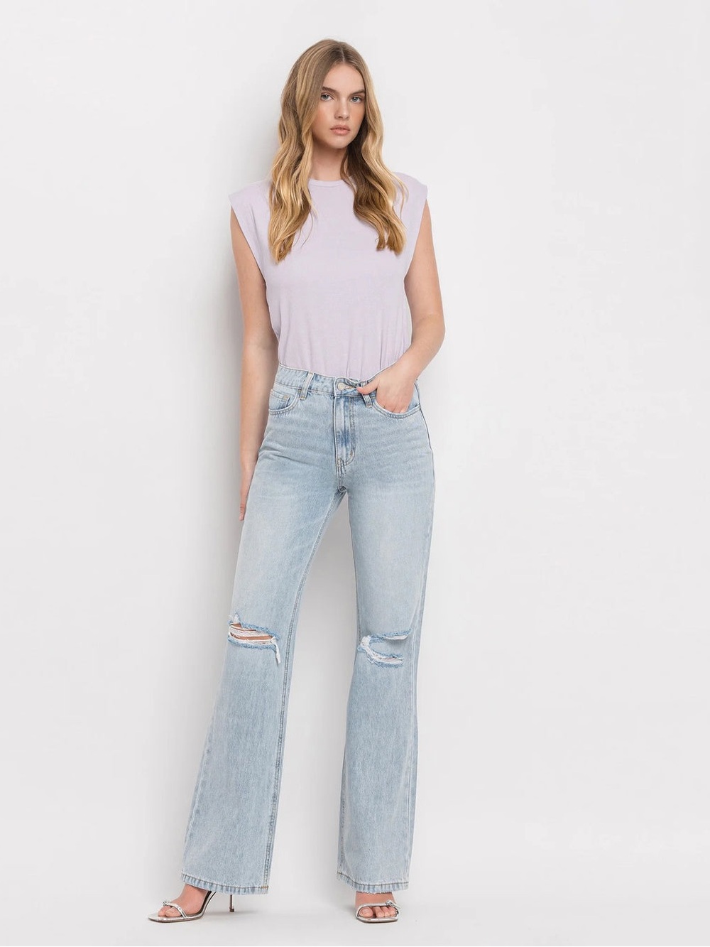 NWT Vervet Light Wash High-Rise Wide Leg Distressed Knee Women Jeans Size 28